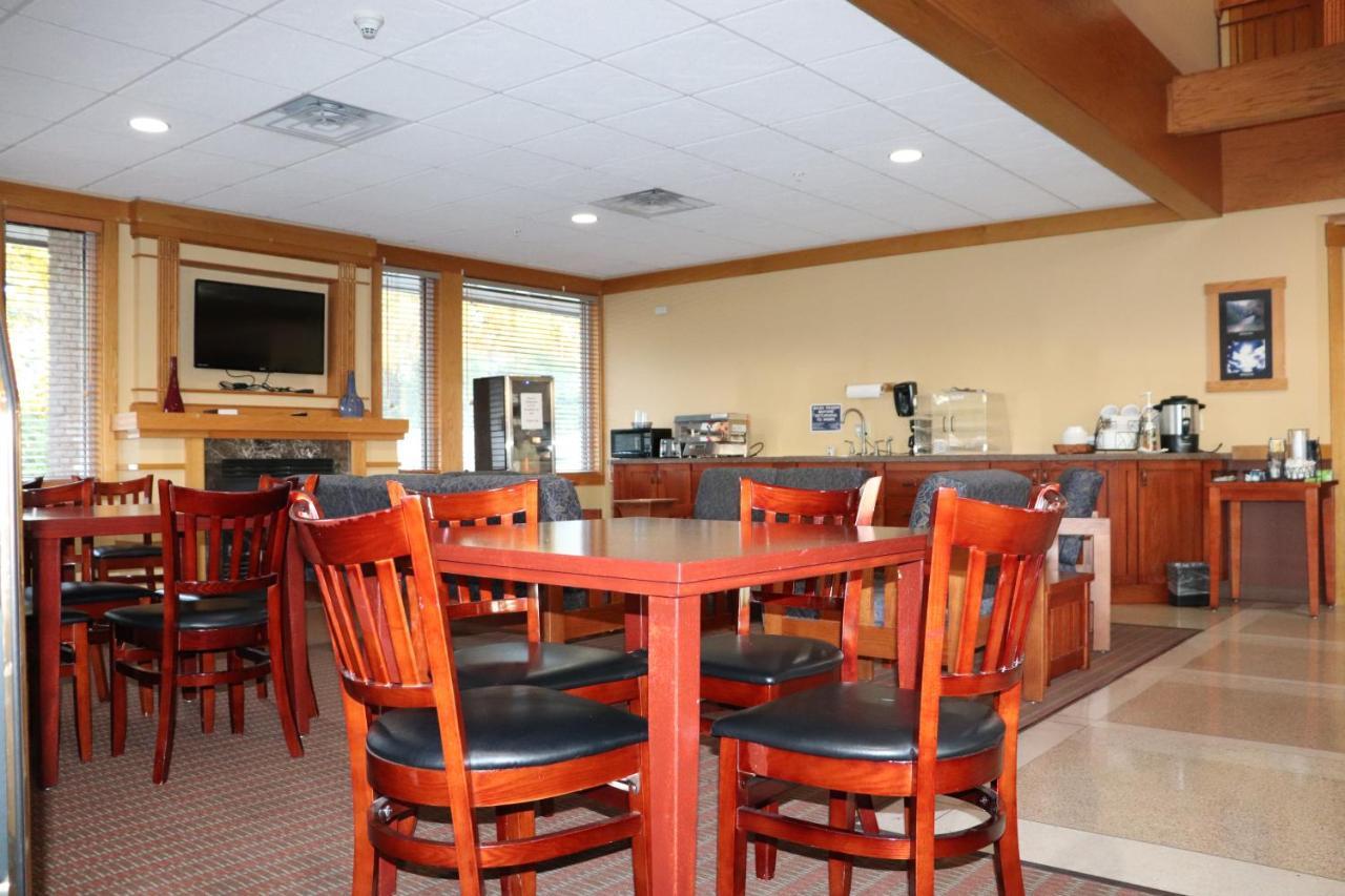 Prairie Inn Holmen La Crosse Area ภายนอก รูปภาพ