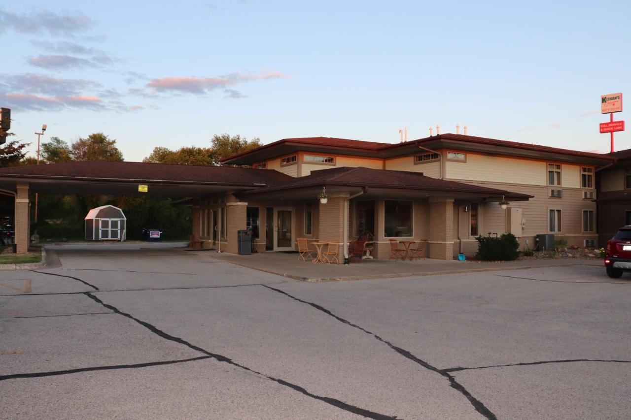 Prairie Inn Holmen La Crosse Area ภายนอก รูปภาพ