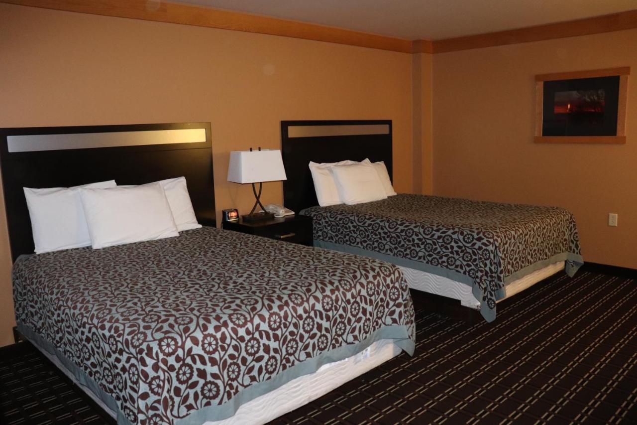 Prairie Inn Holmen La Crosse Area ภายนอก รูปภาพ